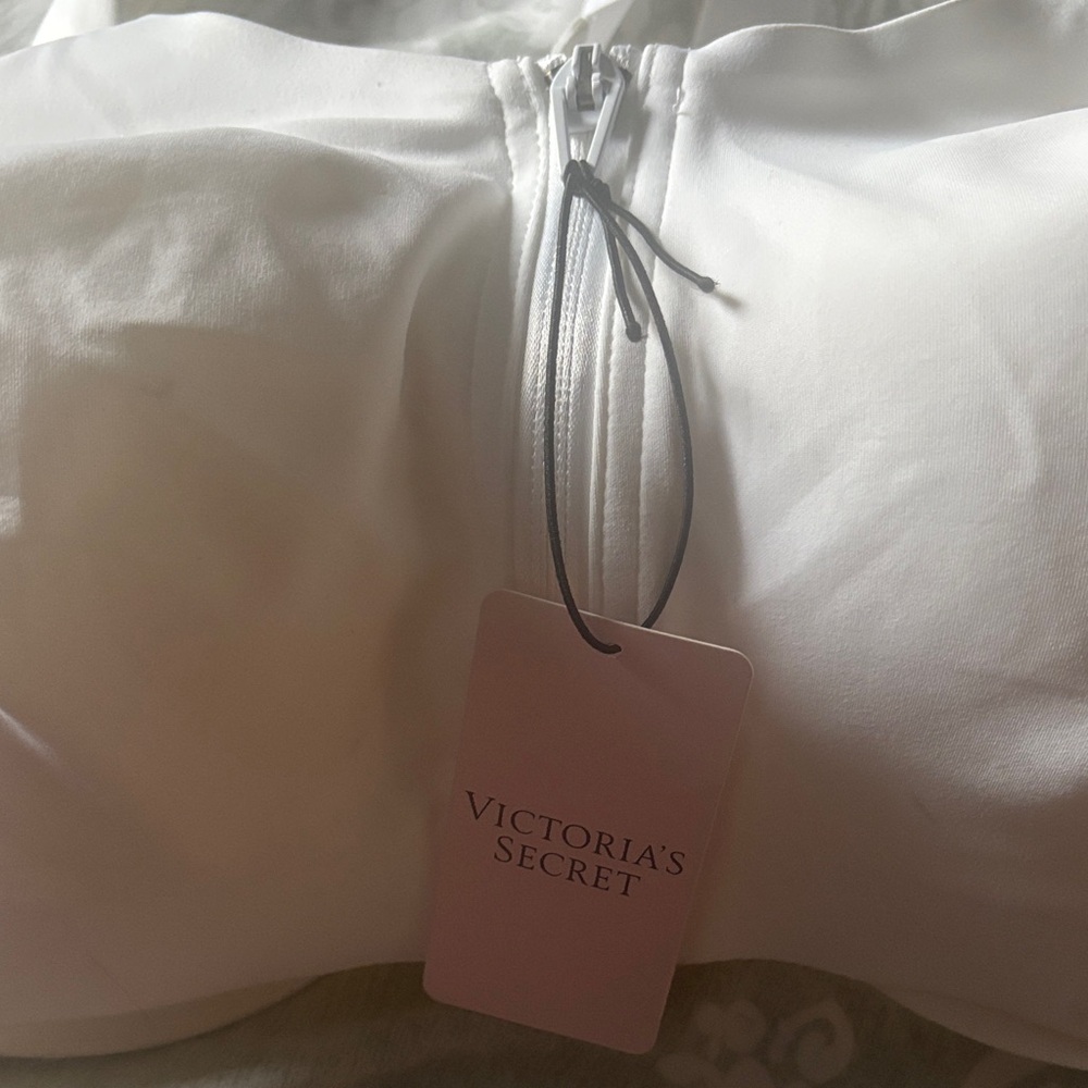 Victoria's Secret Knockout Front-Close Sports Bra sz 38DD - Picture 11 of 12